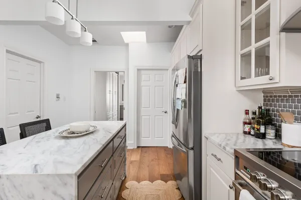 $4,999 | 706 West Avenue, Unit C, Austin, TX 78701