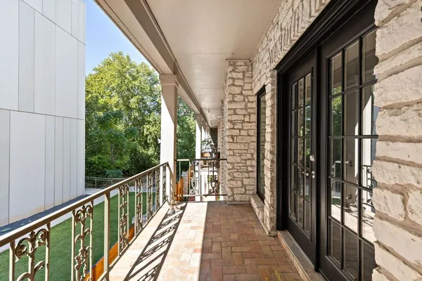 $4,999 | 706 West Avenue, Unit C, Austin, TX 78701