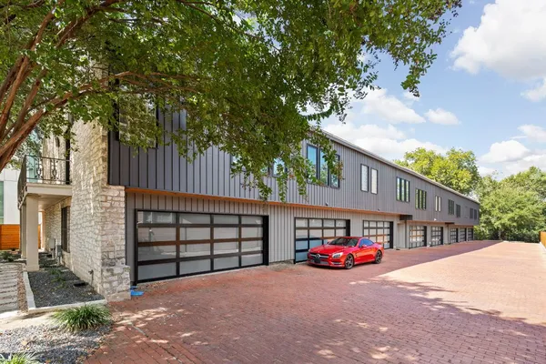 $4,999 | 706 West Avenue, Unit C, Austin, TX 78701