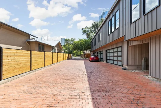 $5,500 | 706 West Avenue, Unit C, Austin, TX 78701