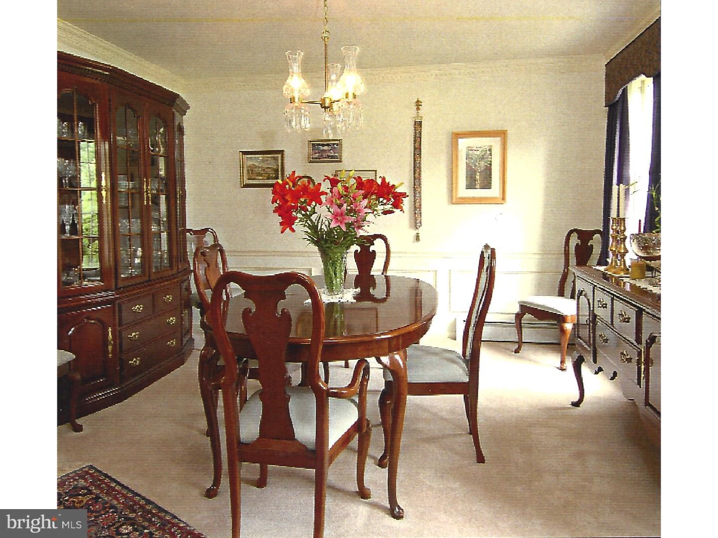 460 Hilltop Road Riegelsville, PA 18077 - Photo 6 of 15 Dining Room