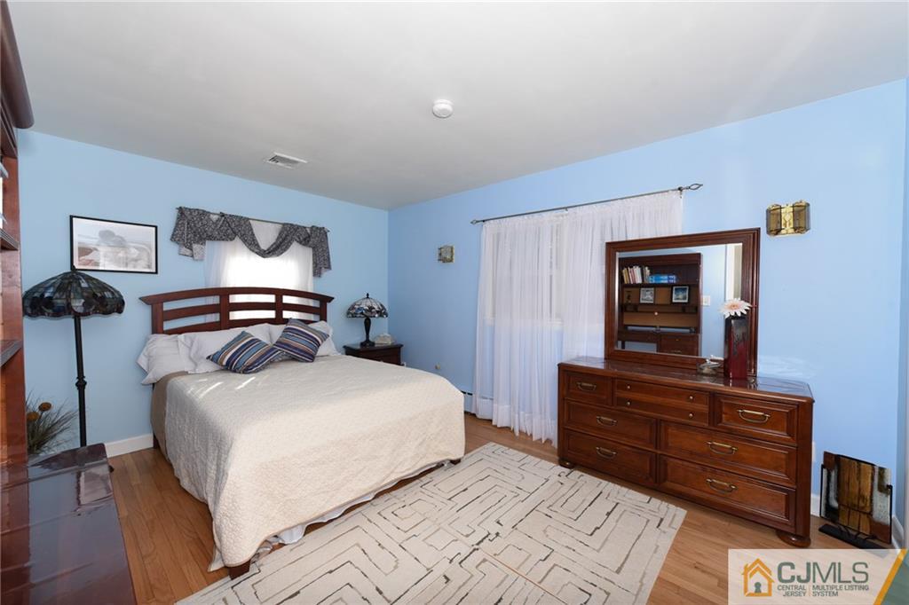 388 Morristown Road Old Bridge, NJ 07747 - Photo 8 of 18 Gallery Image 8