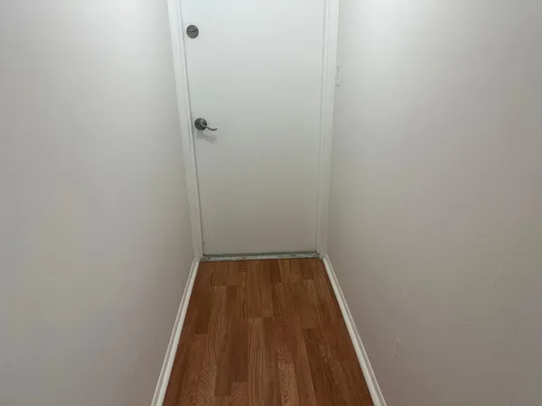 $900 | 4311 Crystal Lake Drive, Unit 416, Pompano Beach, FL 33073