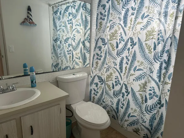 $900 | 4311 Crystal Lake Drive, Unit 416, Pompano Beach, FL 33073