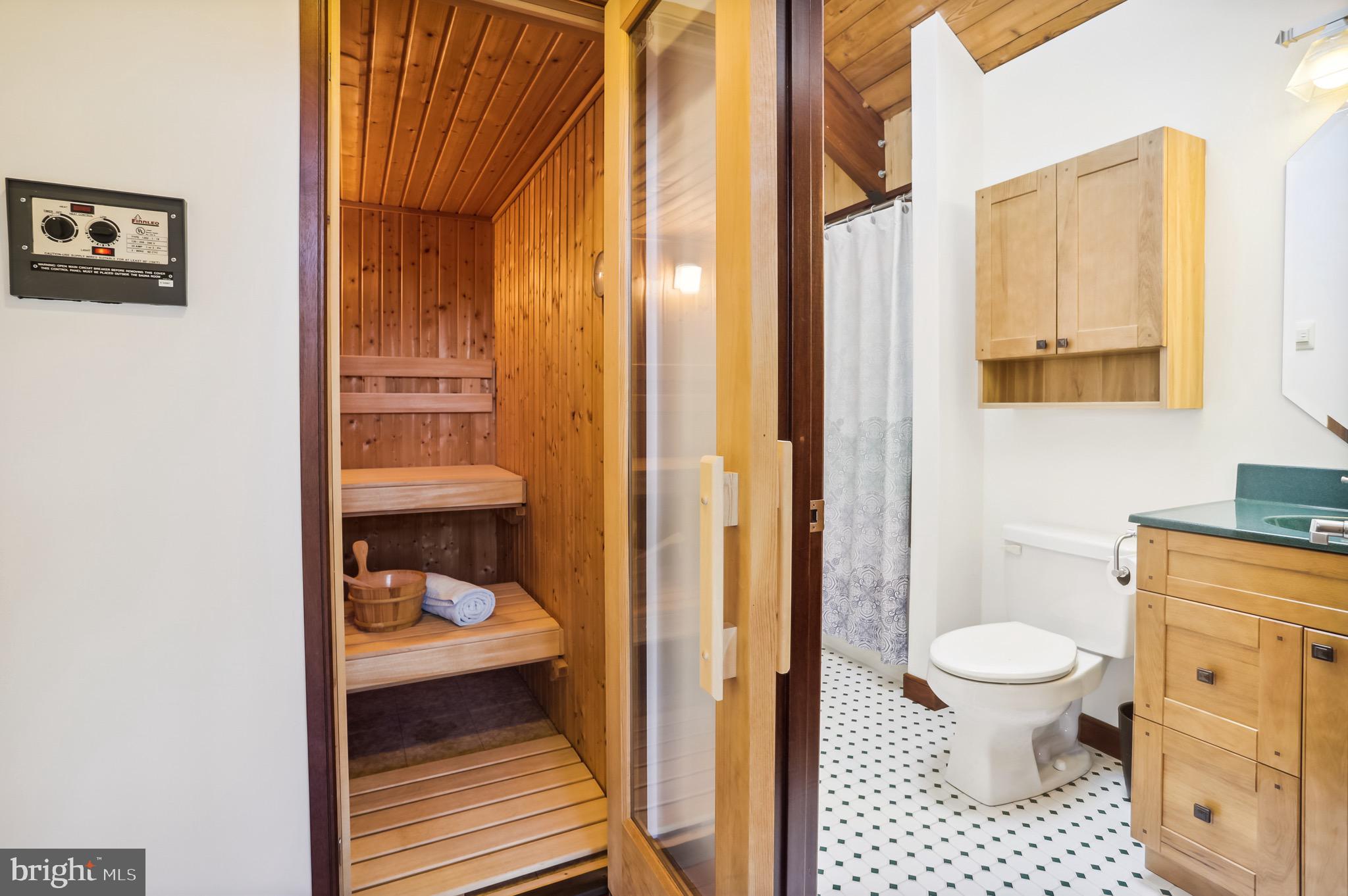 4168 Cadle Creek Road Edgewater, MD 21037 - Photo 42 of 80 Sauna between bedroom 2 & 3.