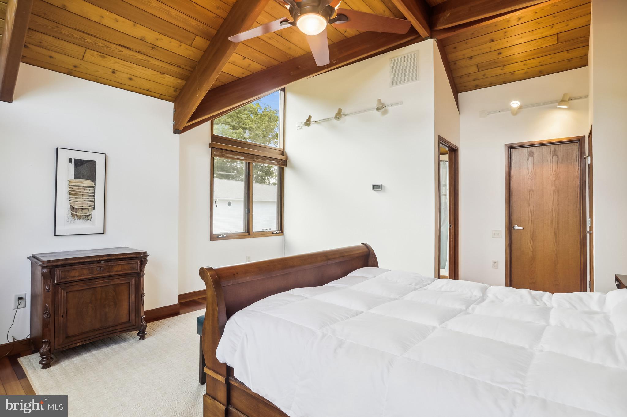 4168 Cadle Creek Road Edgewater, MD 21037 - Photo 48 of 80 Bedroom 4 has it's own full bathroom!