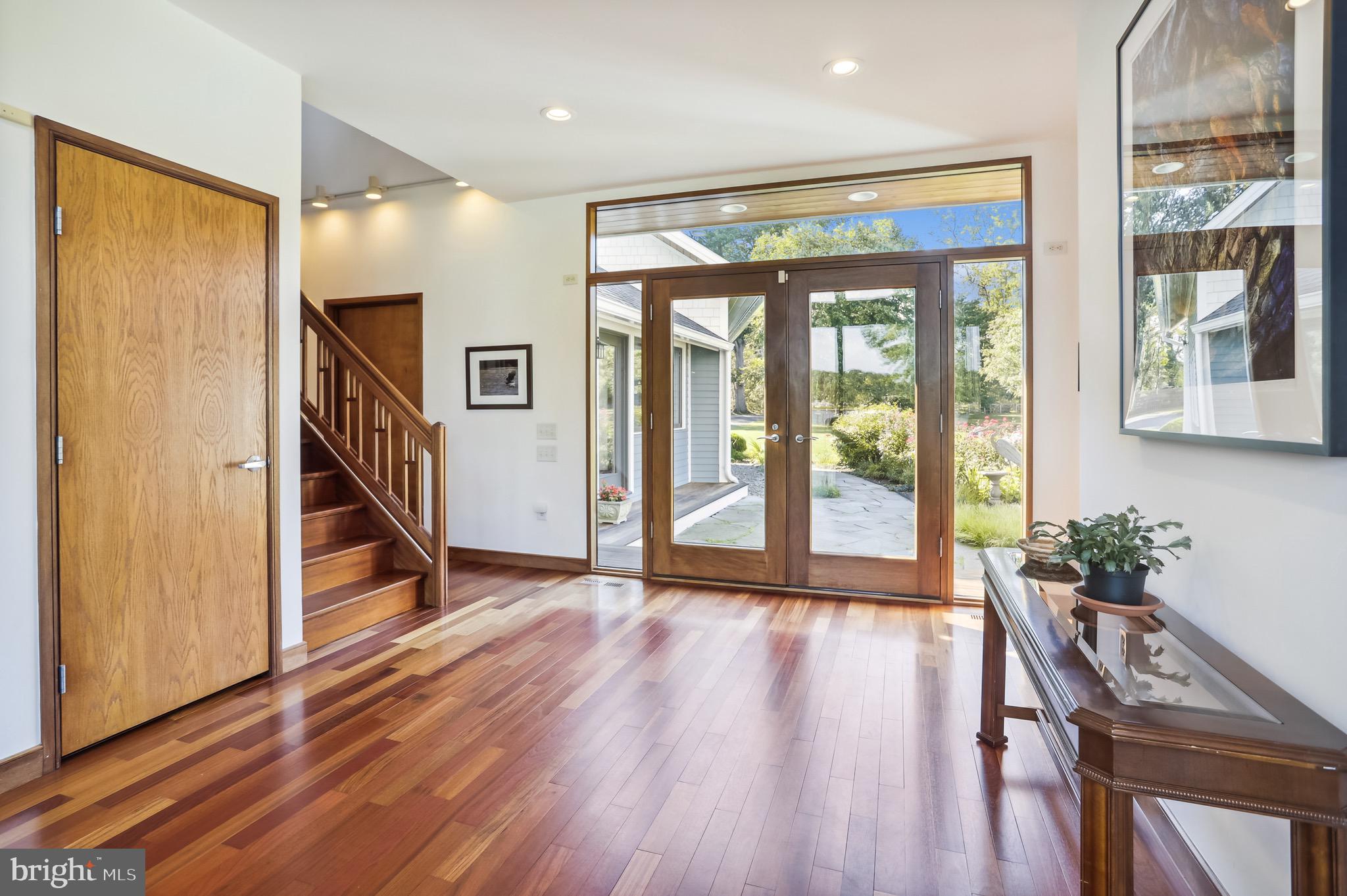 4168 Cadle Creek Road Edgewater, MD 21037 - Photo 6 of 80 Transom window above.