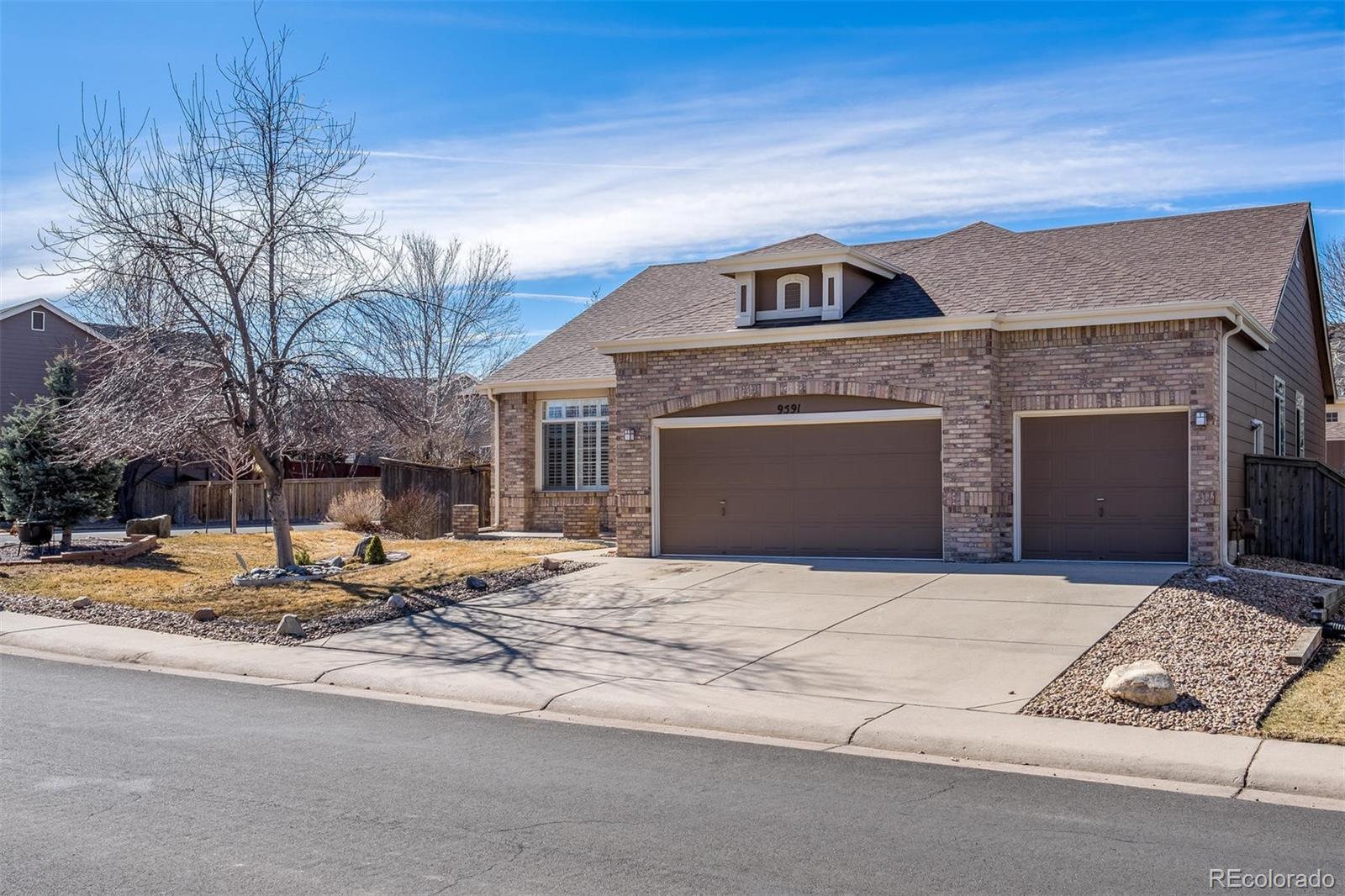 9591 South Hackberry Street Highlands Ranch, CO 80129 - Photo 3 of 32 Gallery Image 3