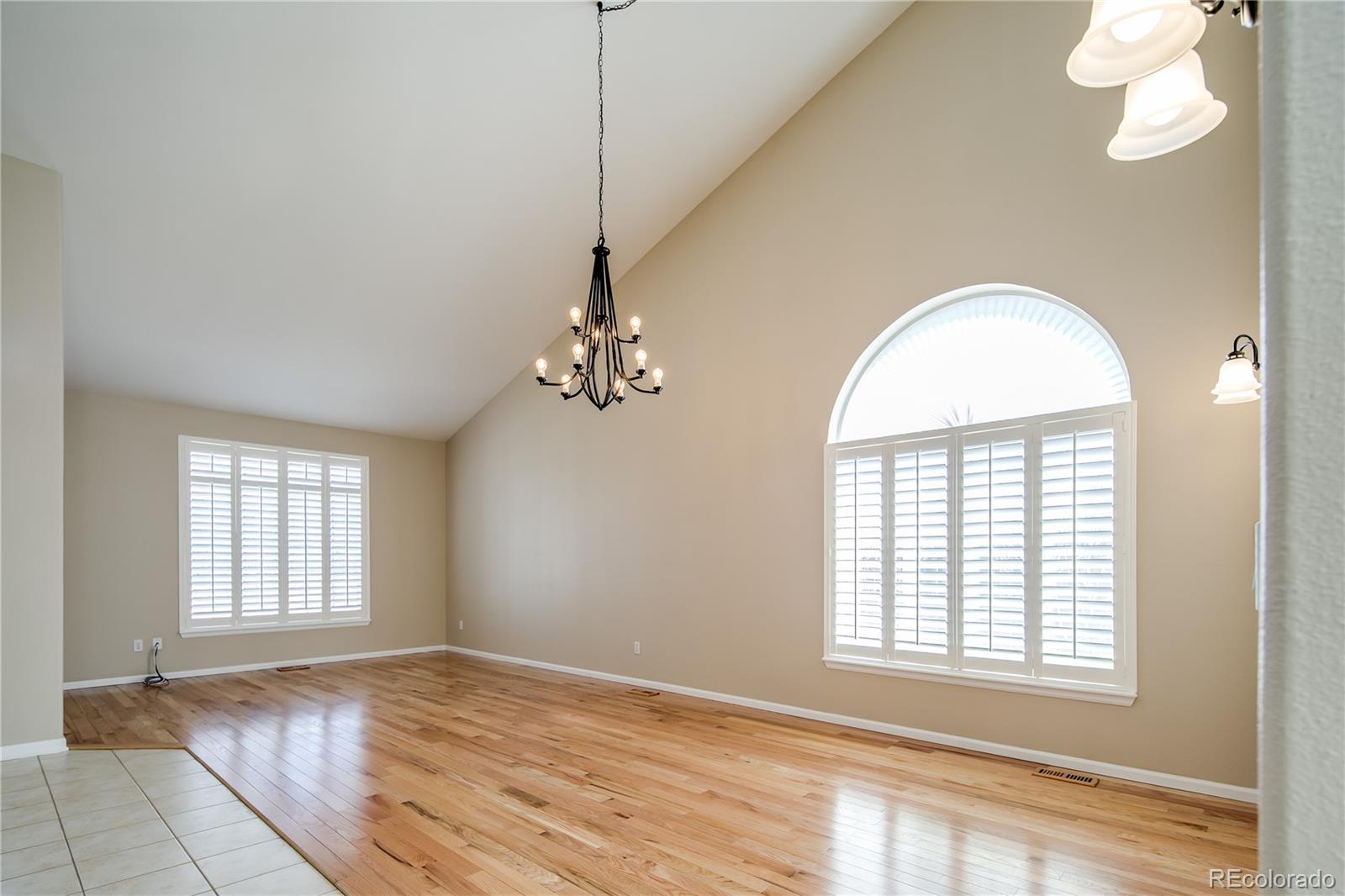 9591 South Hackberry Street Highlands Ranch, CO 80129 - Photo 7 of 32 Gallery Image 7