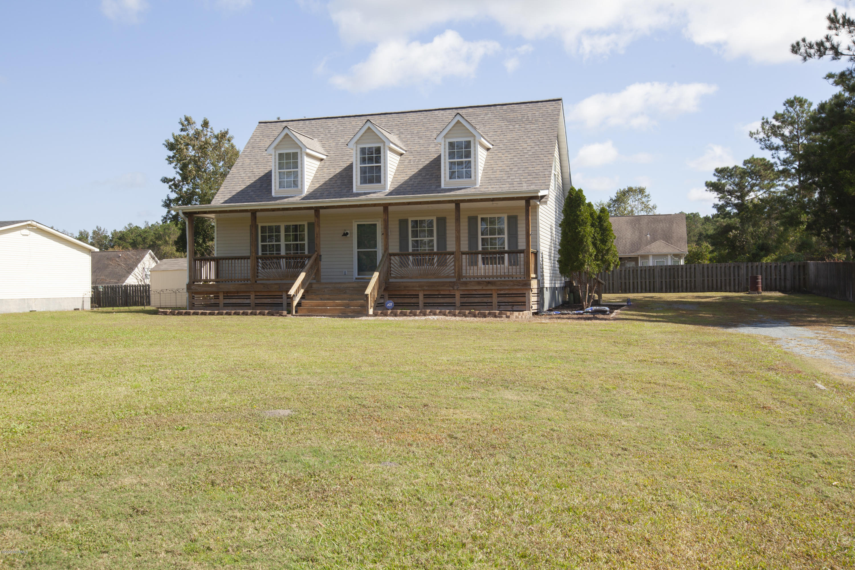 850 Hoover Road Hampstead, NC 28443 - Photo 1 of 33 _MG_9802
