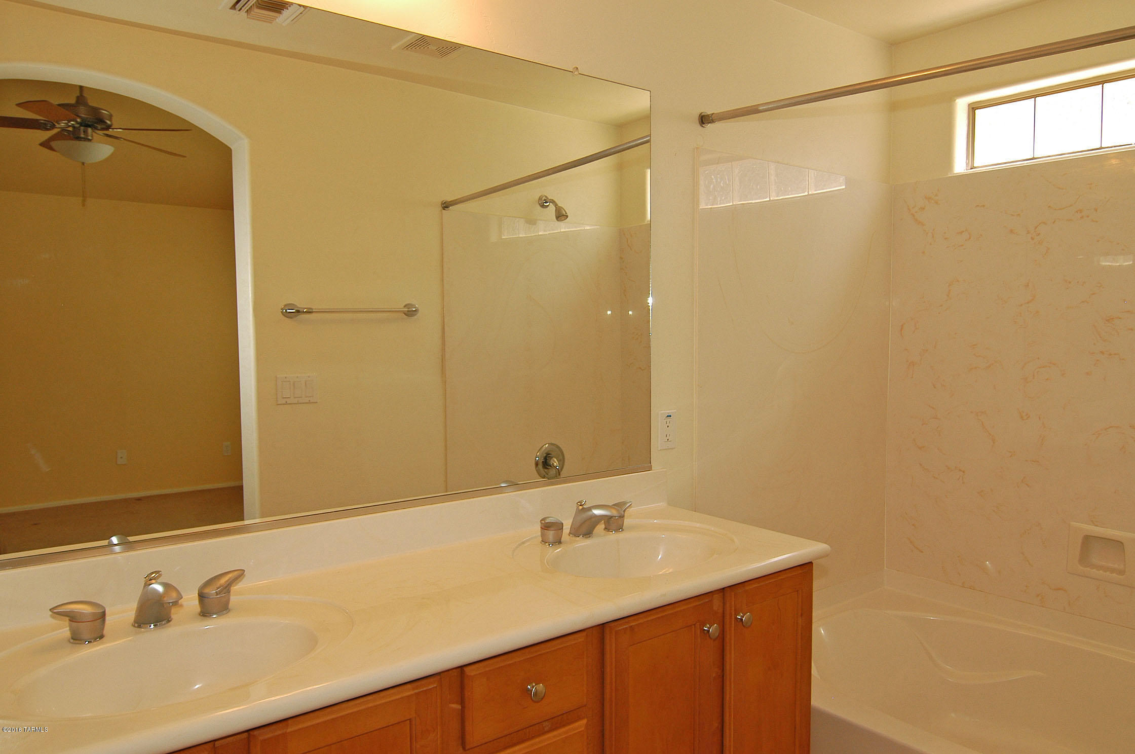 2351 West Golden Hills Road Tucson, AZ 85745 - Photo 12 of 18