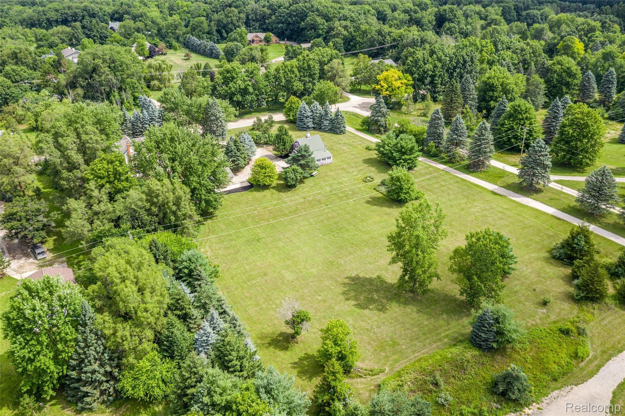 11136 Clyde Road Fenton, MI 48430 - Photo 66 of 70 11136 Clyde Road - Hartland, MI