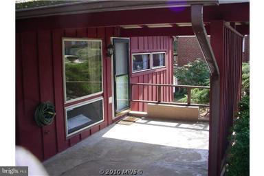 6701 Queens Ferry Road Baltimore, MD 21239 - Photo 12 of 30 Carport