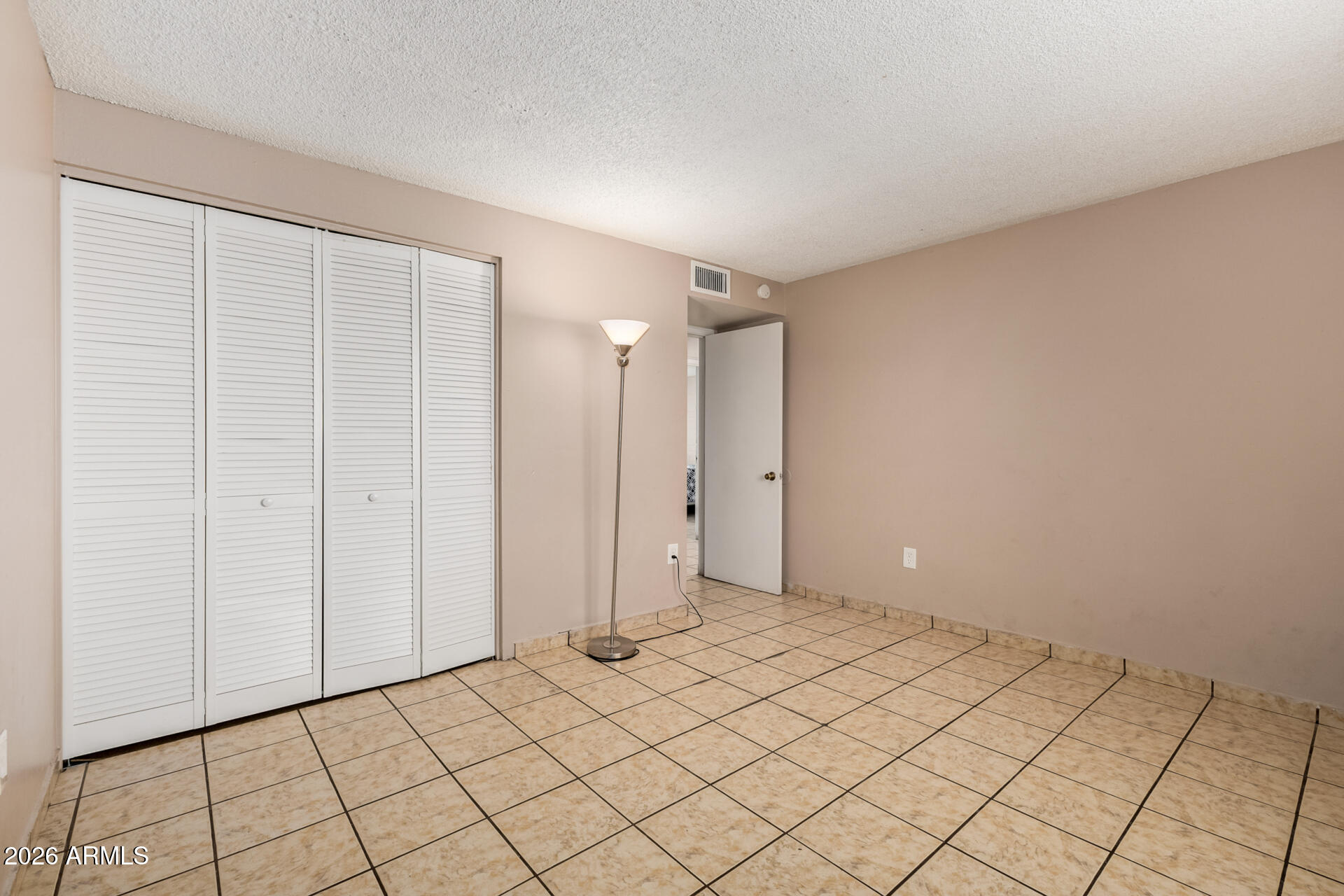 7265 West Camelback Road Phoenix, AZ 85033 - Photo 22 of 31 a view of an empty room