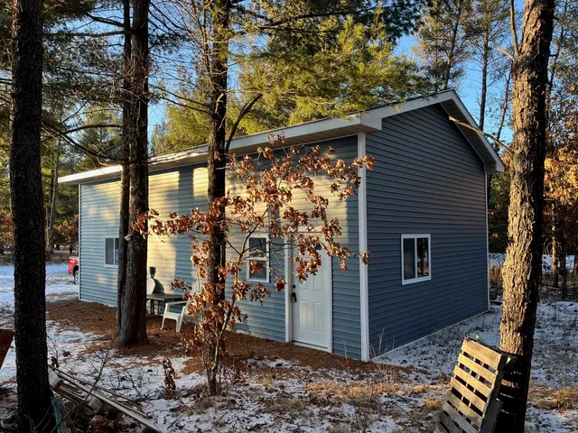 $139,900 | 917 Blackhawk Drive, Friendship, WI 53934