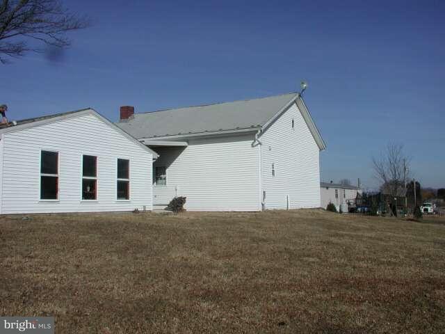 1113 Powells Valley Road Halifax, PA 17032 - Photo 3 of 6