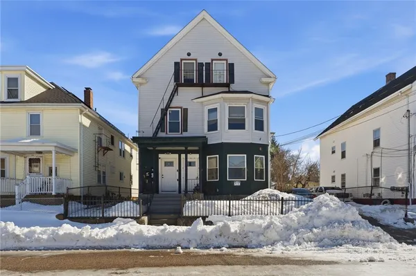 $2,100 | 97 Greene Street, Unit 1, Pawtucket, RI 02860