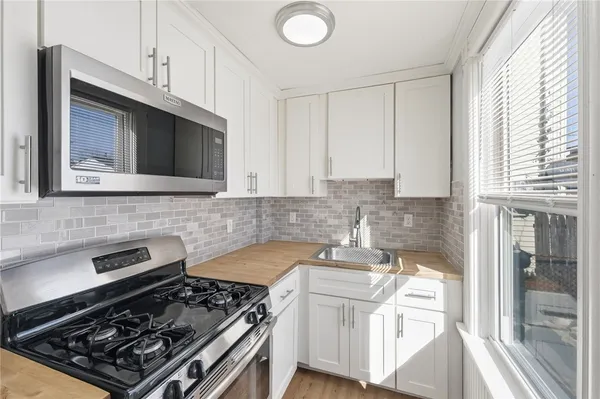 $2,100 | 97 Greene Street, Unit 1, Pawtucket, RI 02860