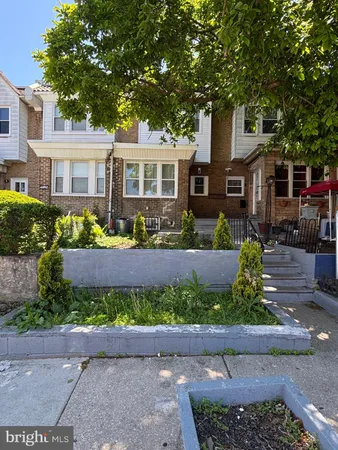 $2,800 | 4854 Brown Street, Philadelphia, PA 19139