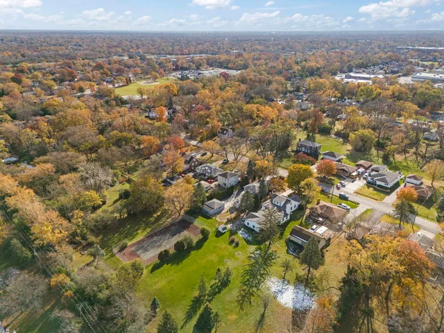 $395,000 | 3068 Hickory Road, Homewood, IL 60430