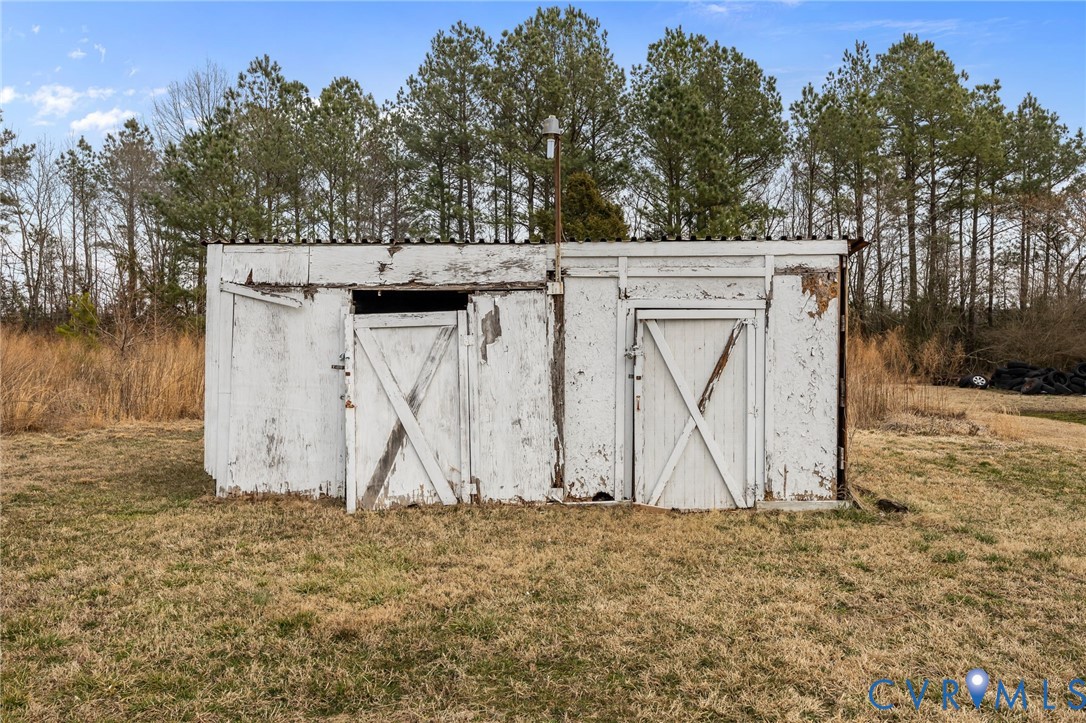 10187 Birch Island Road Wakefield, VA 23888 - Photo 22 of 41