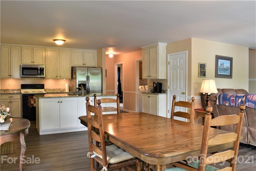 758 Shoreline Road Badin Lake, NC 28127 - Photo 11 of 48 Gallery Image 11