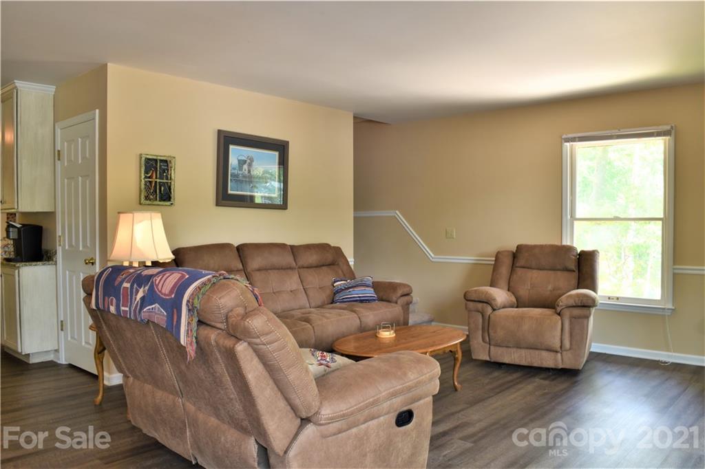 758 Shoreline Road Badin Lake, NC 28127 - Photo 13 of 48 Gallery Image 13