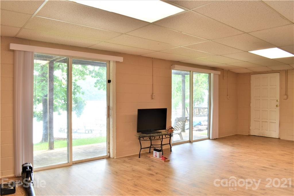 758 Shoreline Road Badin Lake, NC 28127 - Photo 21 of 48 Gallery Image 21