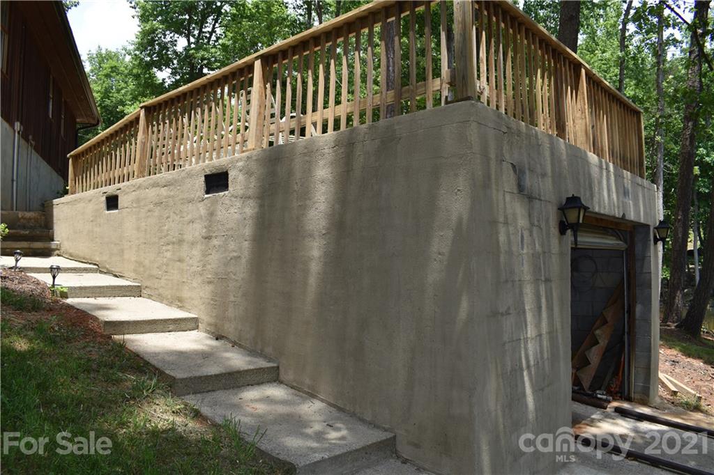 758 Shoreline Road Badin Lake, NC 28127 - Photo 29 of 48 Gallery Image 29