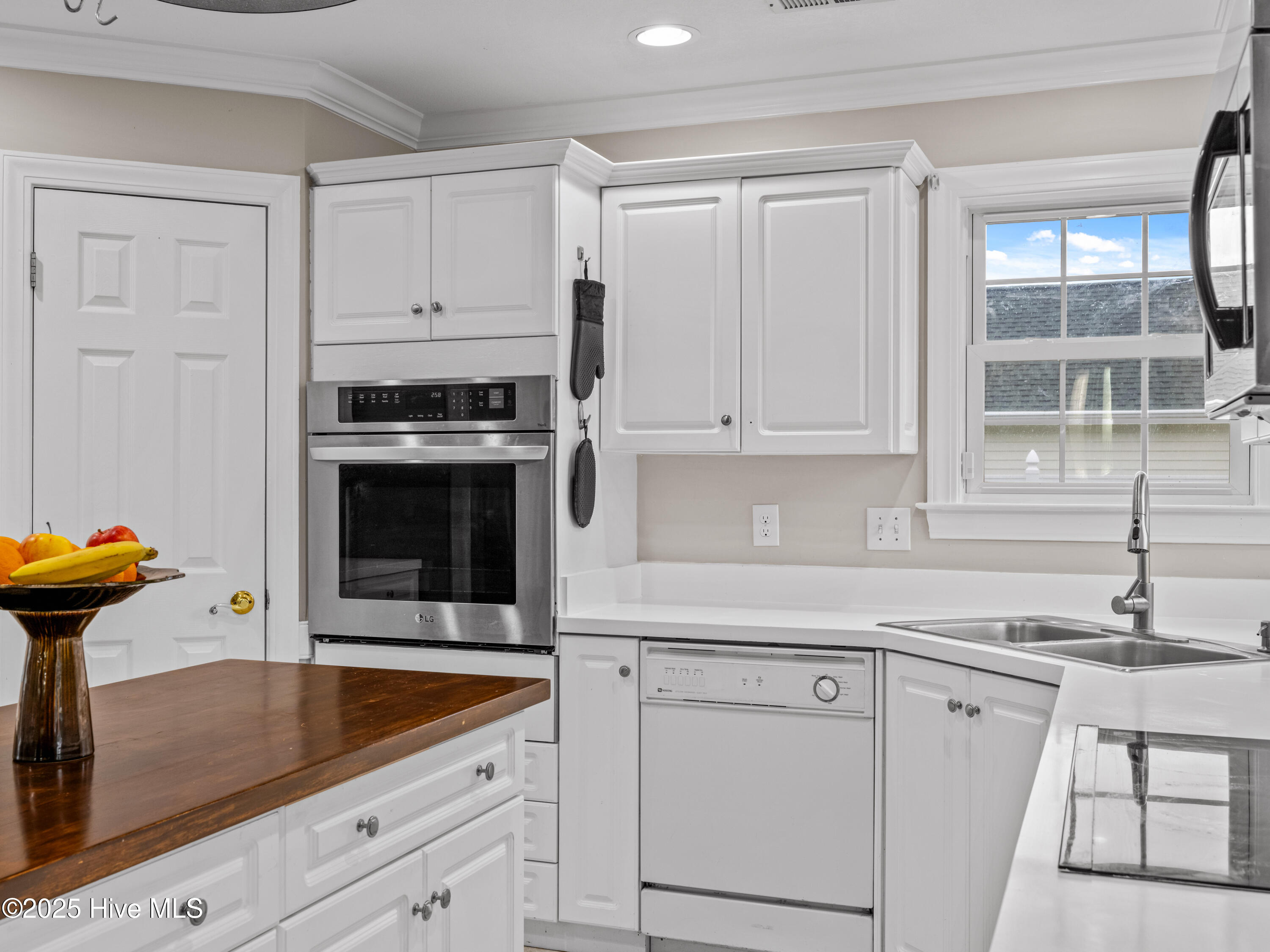 500 Red Fox Court Havelock, NC 28532 - Photo 20 of 72 025A9769