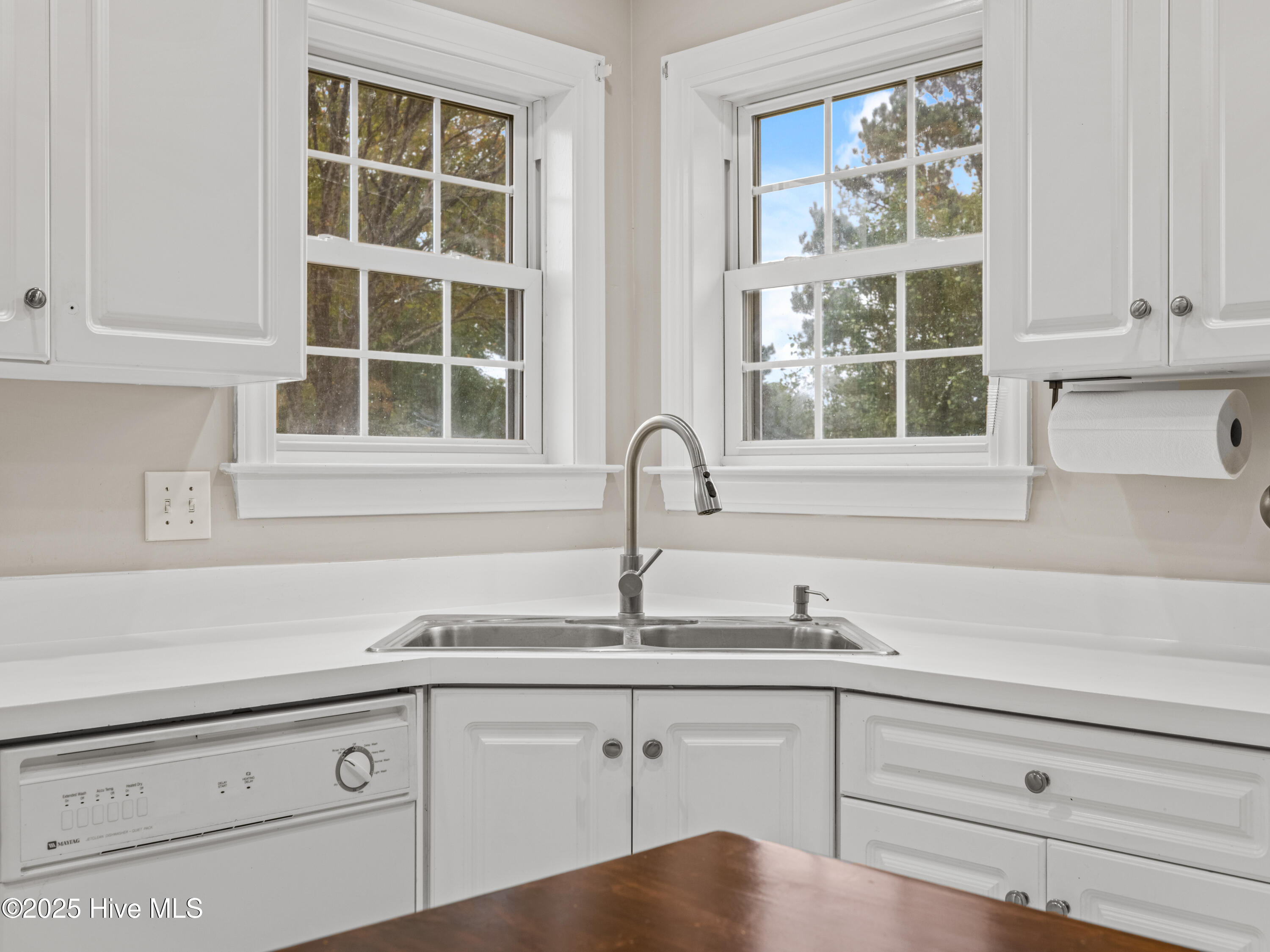 500 Red Fox Court Havelock, NC 28532 - Photo 28 of 72 025A9781