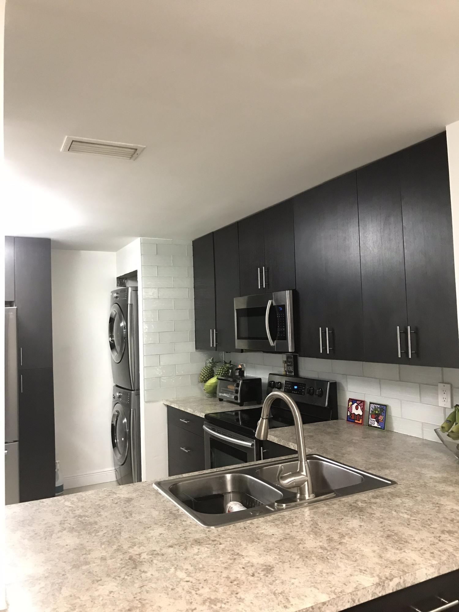 23286 Southwest 54th Way, Unit E Boca Raton, FL 33433 - Photo 4 of 24 Modern Style Kitchen