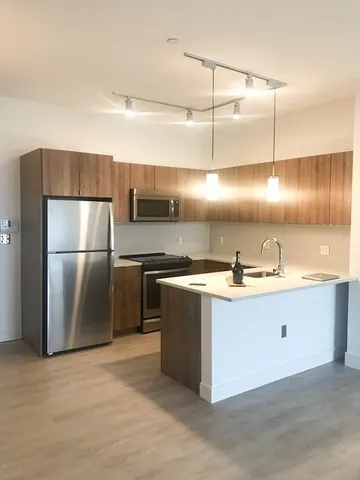 $3,000 | 9 Medford Street, Unit 410, Somerville, MA 02143