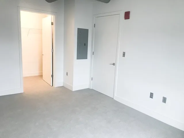 $3,000 | 9 Medford Street, Unit 410, Somerville, MA 02143