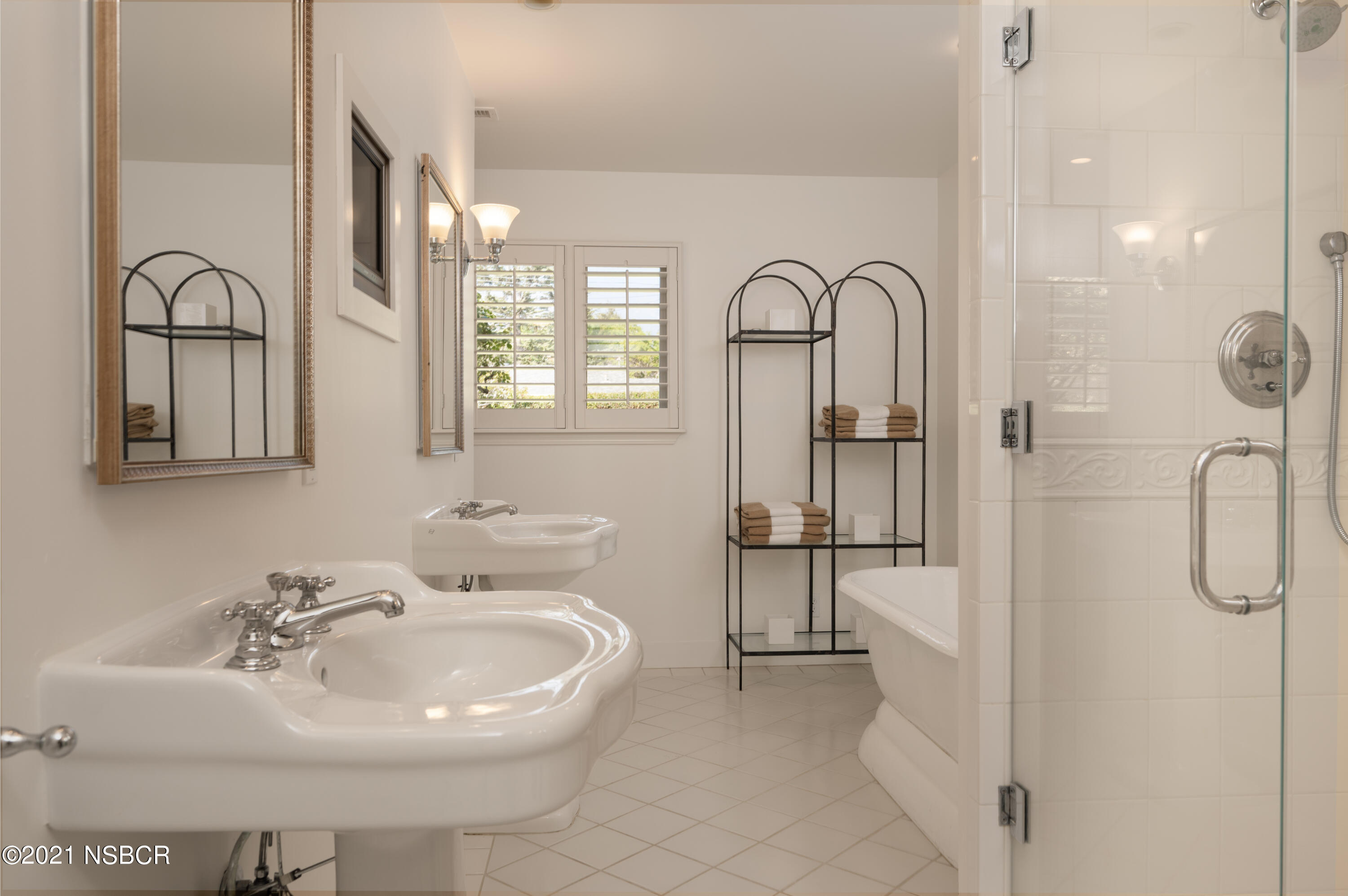 1177 Mesa Road Santa Barbara, CA 93108 - Photo 11 of 22 1177 Mesa Road-9