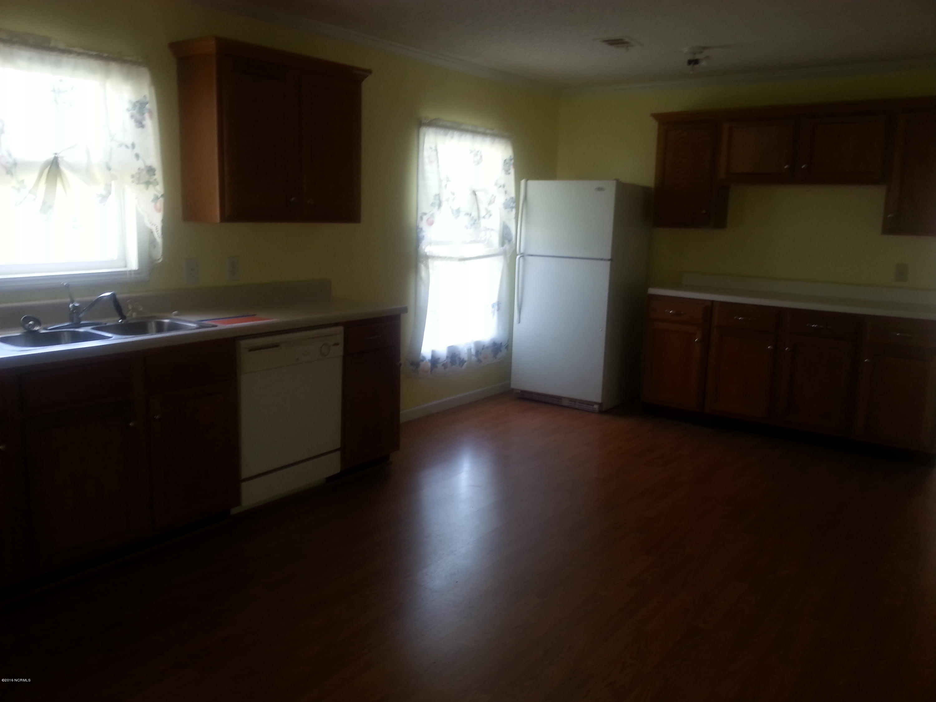 201 Joe Nunn Road Kinston, NC 28504 - Photo 3 of 8 20150505_142921