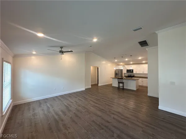 $2,200 | 136 Francis Avenue, Fort Myers, FL 33916