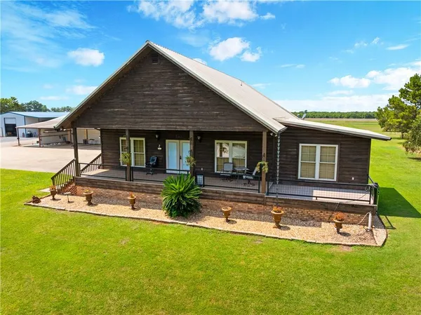 $560,000 | 4885 Highway 494, Natchez, LA 71456