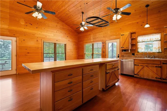 $590,000 | 4885 Highway 494, Natchez, LA 71456