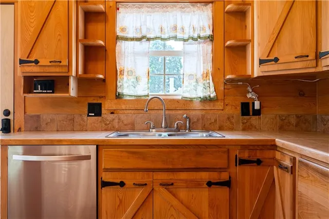 $590,000 | 4885 Highway 494, Natchez, LA 71456