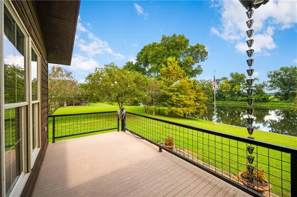 $560,000 | 4885 Highway 494, Natchez, LA 71456