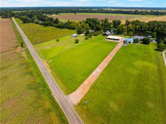 $590,000 | 4885 Highway 494, Natchez, LA 71456