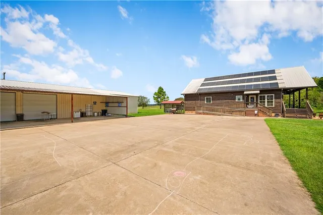 $590,000 | 4885 Highway 494, Natchez, LA 71456