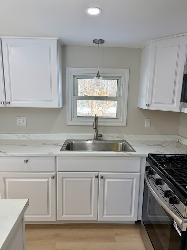 18 Airport Road Coventry, RI 02816 - Photo 11 of 23 Kitchen.