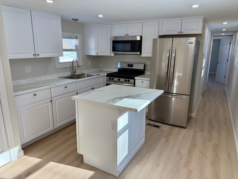 18 Airport Road Coventry, RI 02816 - Photo 8 of 23 Kitchen.