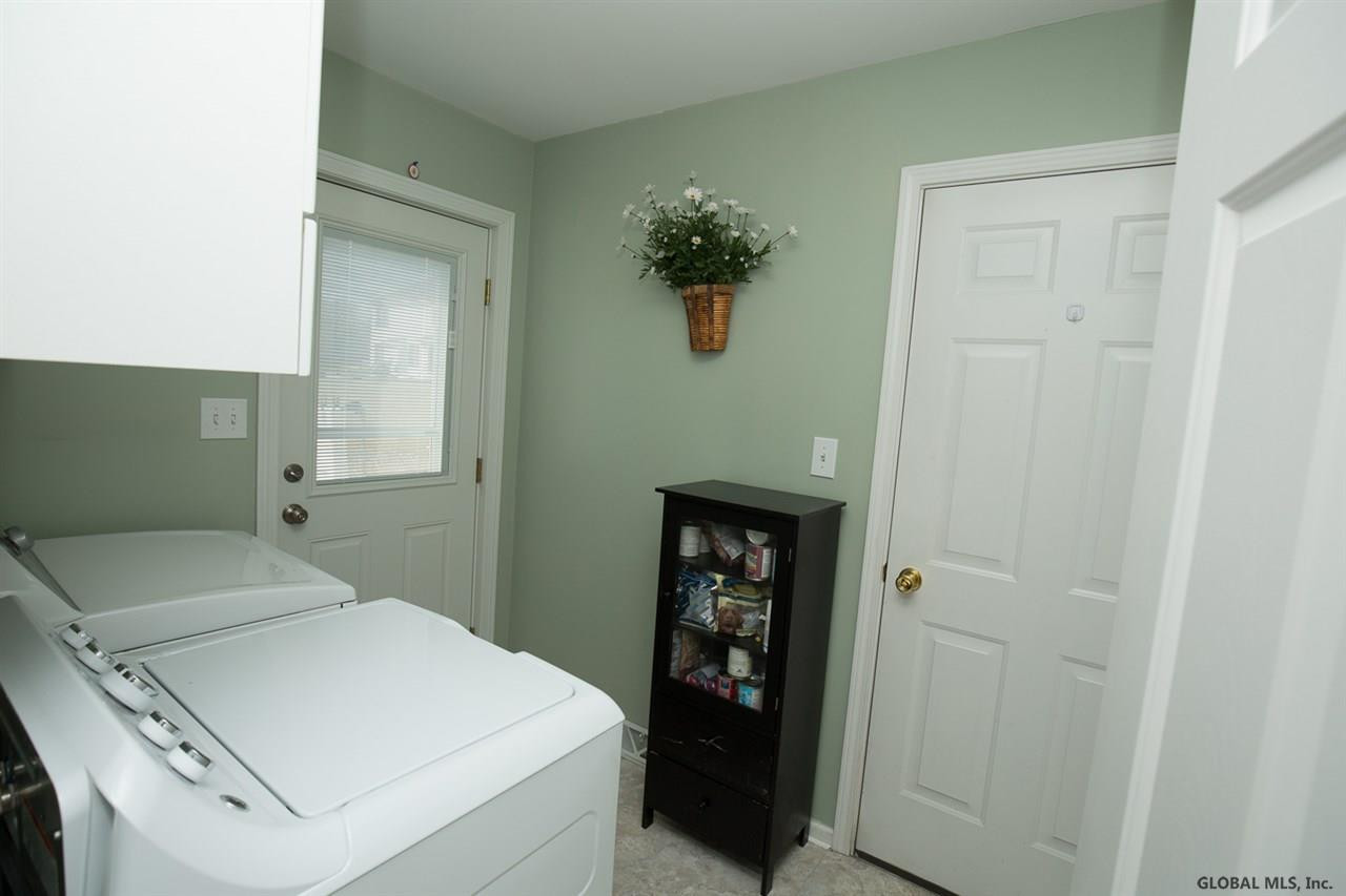 71 Holly Mill Road Bethlehem, NY 12158 - Photo 17 of 23 Photo 17