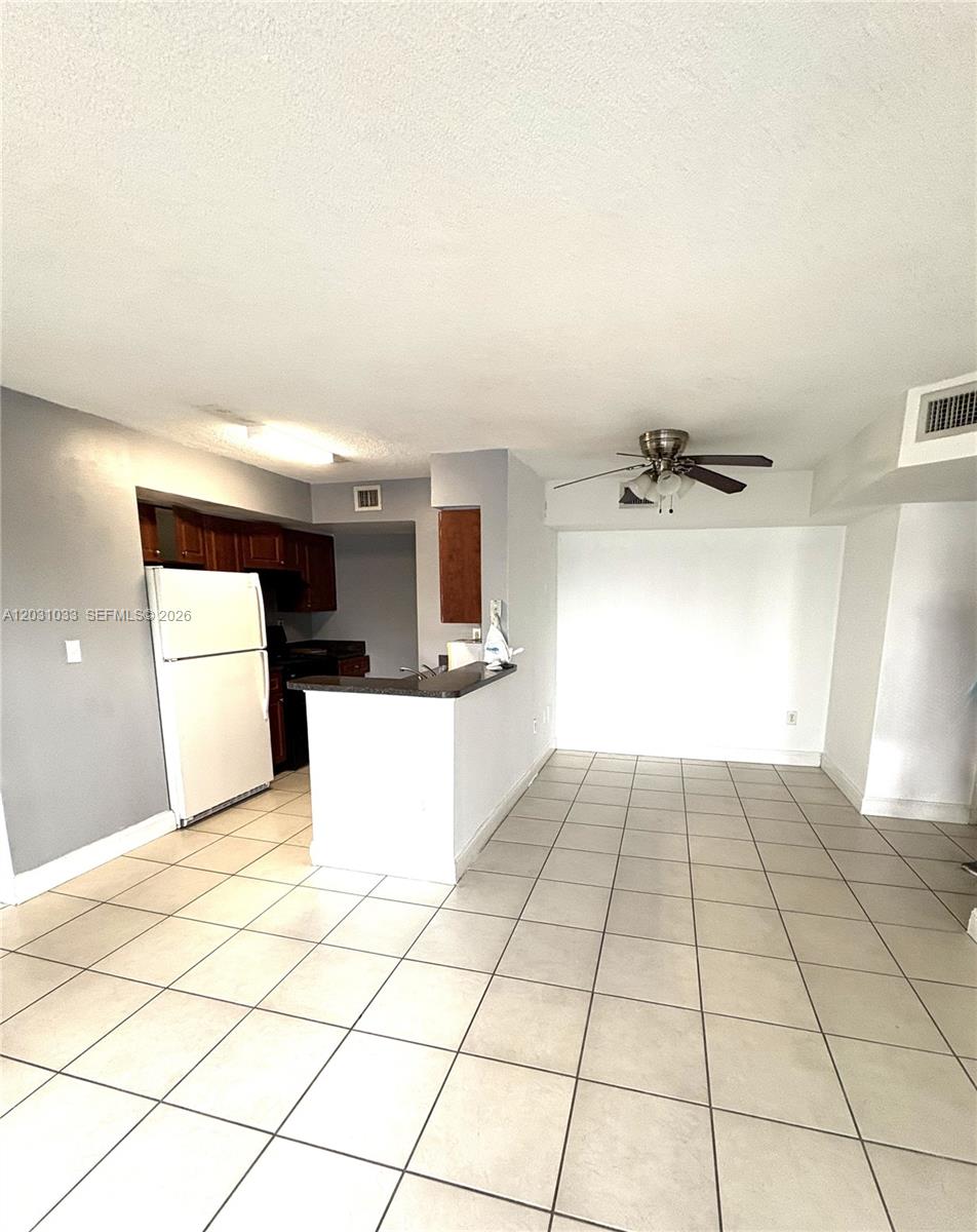 15231 Southwest 80th Street, Unit 602 Miami, FL 33193 - Photo 4 of 11