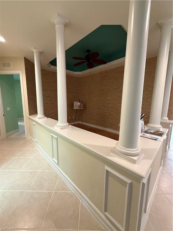 7168 Lemuria Circle, Unit 1701 Naples, FL 34109 - Photo 16 of 30 Detailed view of baseboards