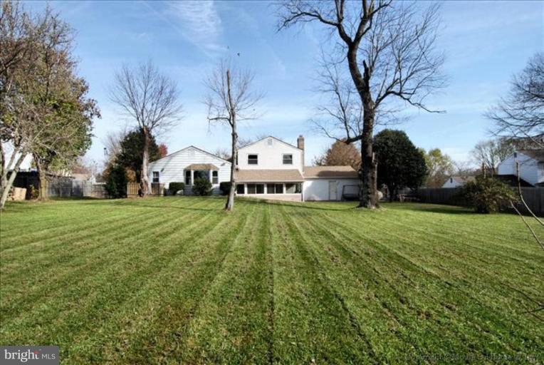 6612 Garrett Road Derwood, MD 20855 - Photo 2 of 30 Exterior (Rear)