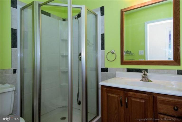6612 Garrett Road Derwood, MD 20855 - Photo 19 of 30 Bath #2